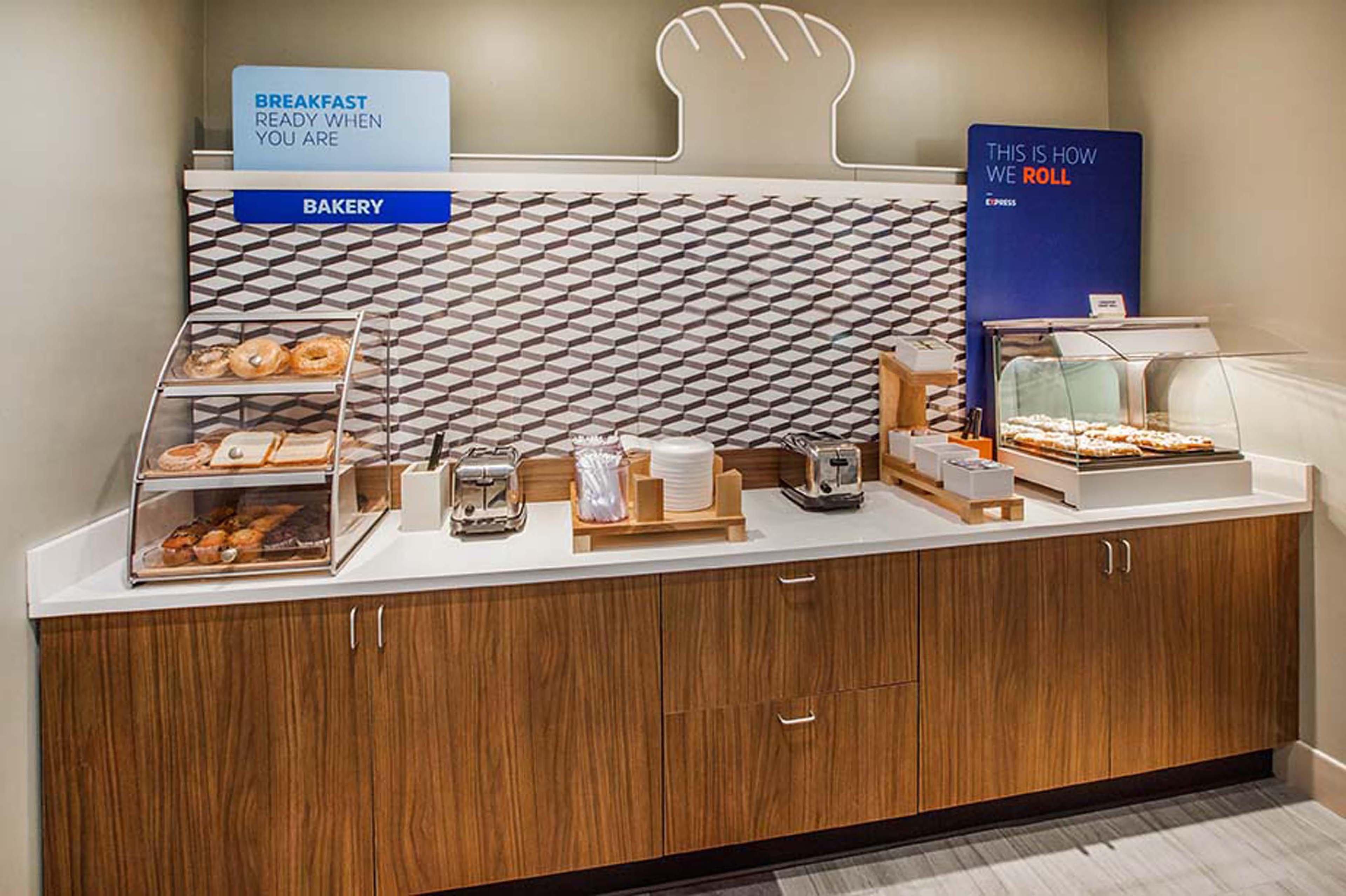 Holiday Inn Express Morgantown By Ihg Екстер'єр фото